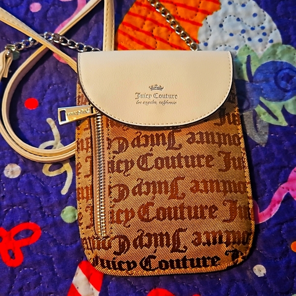 Juicy Couture Handbags - Juicy Couture hipster bag